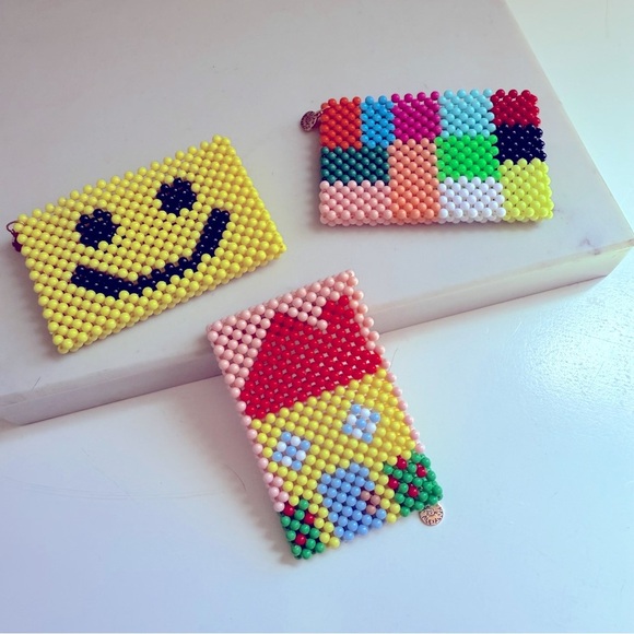 NWOT Susan Alexandra Beaded Smiley Cardholder - Picture 6 of 6